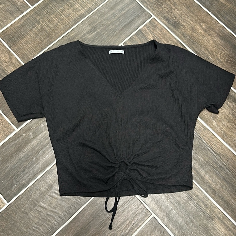 Black Zara crop shirt